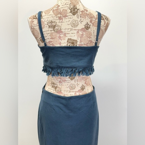 BONHEUR  D'AMOUR Blue spaghetti strap fringe open waist midi dress size L - Picture 5 of 14